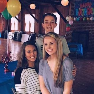 Meet your Posher, Lorri